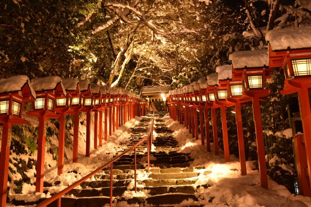 貴船神社積雪日限定ライトアップ